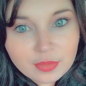 Meet your Posher, Krystal